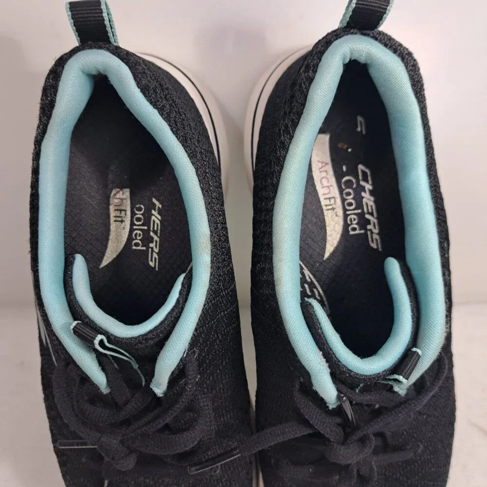 Skechers pre owned
